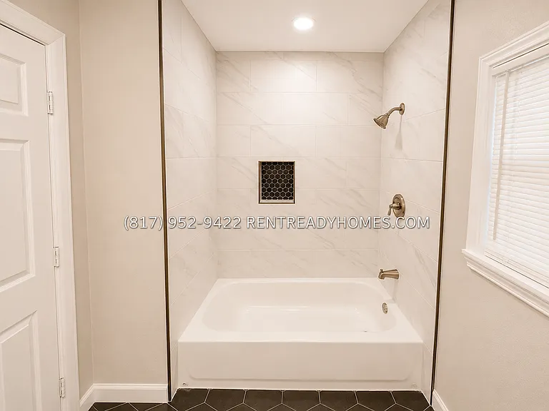8105 Bonner Dr — Photo 12