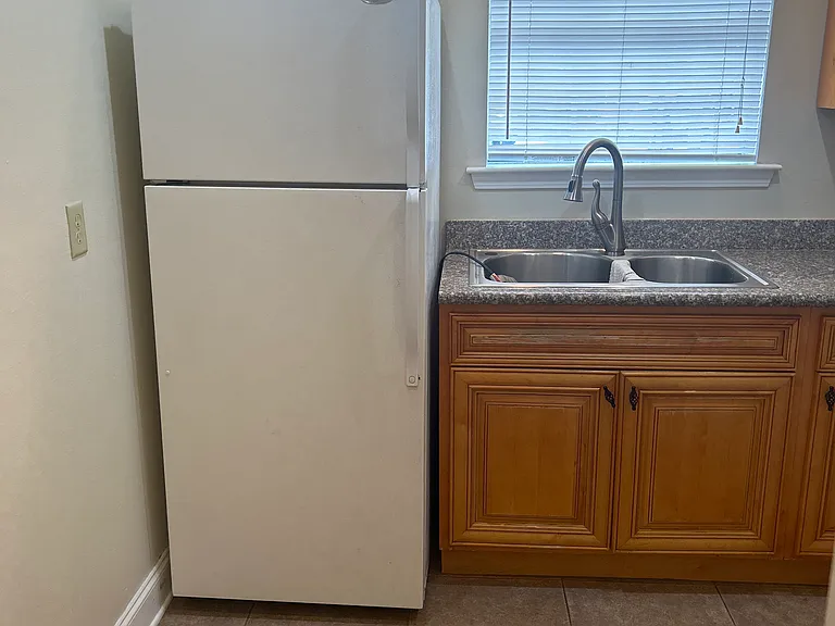 2912 Independence St — Photo 3