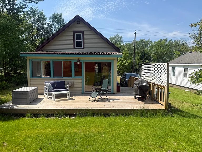581 Mergenhagen Rd — Photo 10