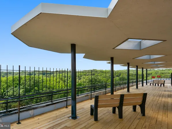 6621 Wakefield Dr APT 812, Alexandria, VA 22307