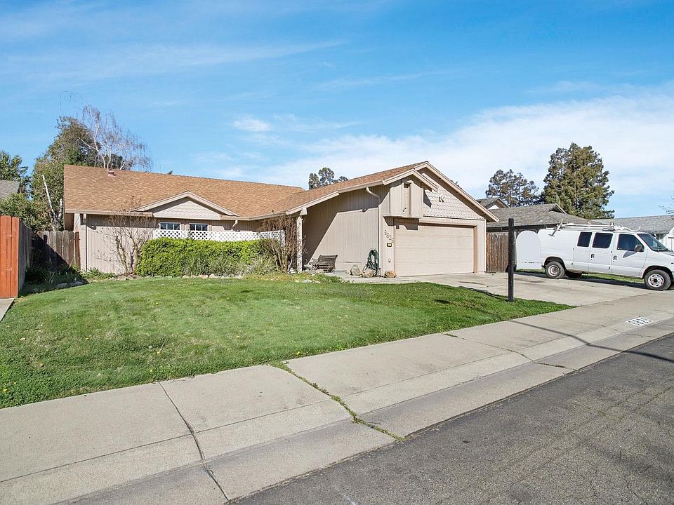 1st image of 9829 Honey Bear Ln