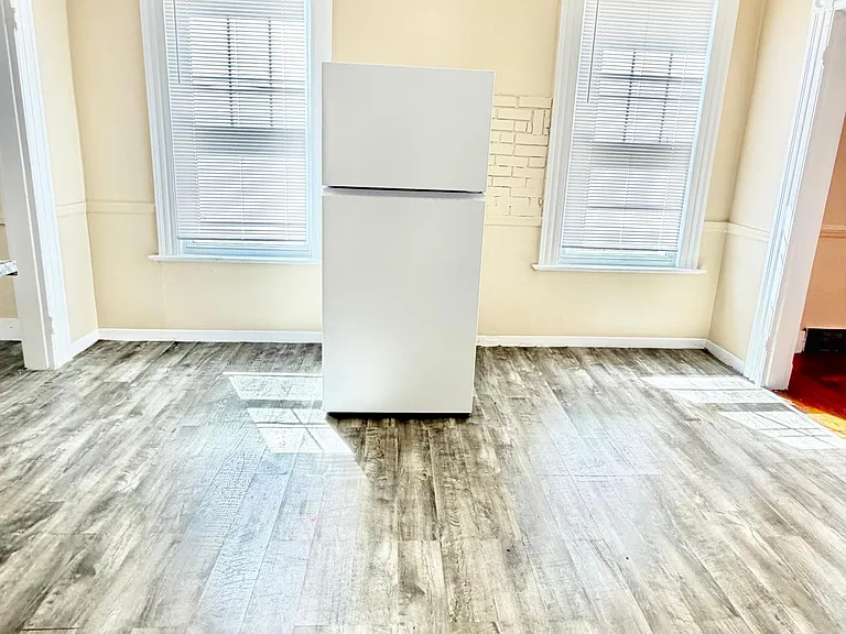 41 Hotchkiss St #1 — Photo 3