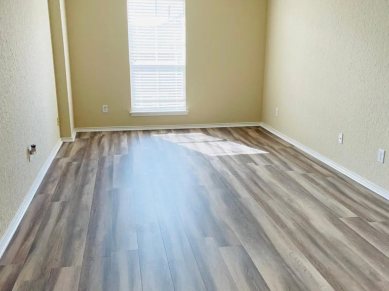 10203 Mill Path — Photo 9