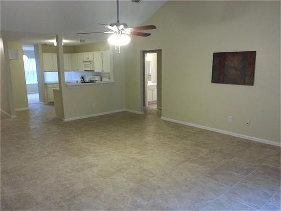 3rd image of 16022 Northmark Dr