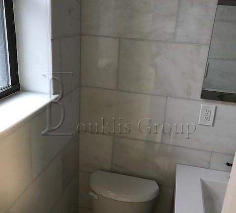 5th image of 3250 48th St APT 1L