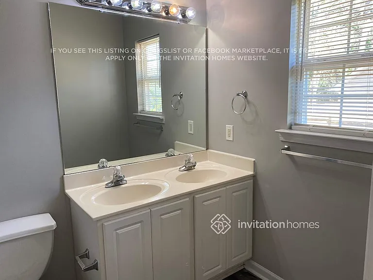 6022 Country Walk Dr — Photo 12