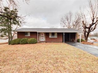3506 Emma Ln, Godfrey, IL 62035