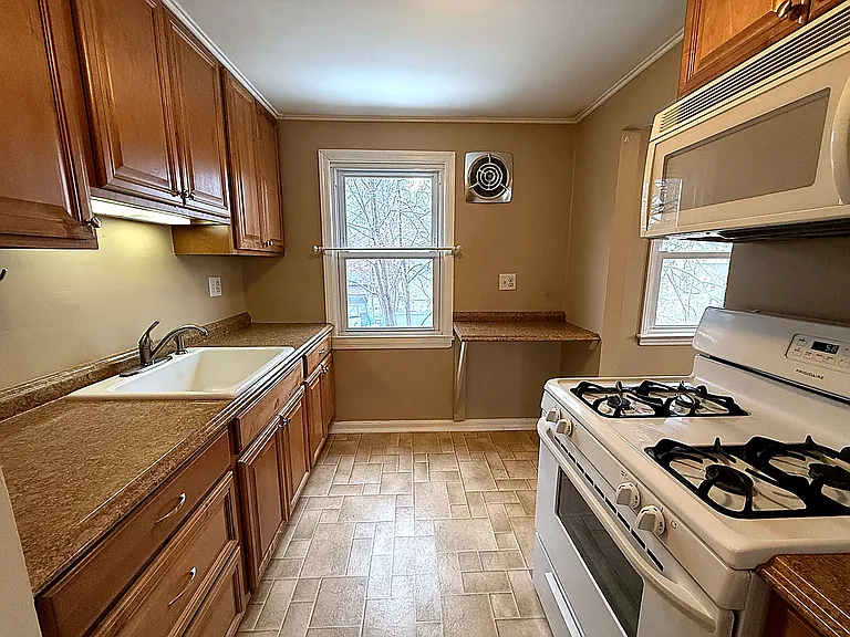 73 Horton Ave #2 — Photo 12