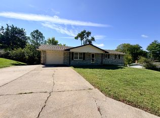 1827 Georgia St, Cape Girardeau, MO 63701