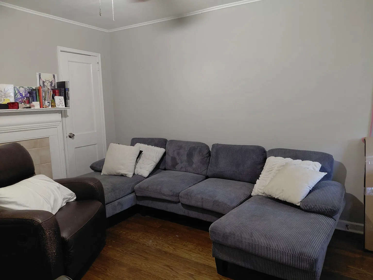 2 bed, 830 sqft, $1,300 — Photo 3