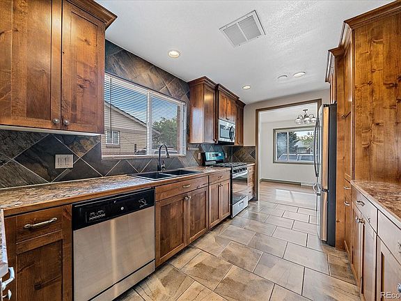 2nd image of 8581 Faraday Street
