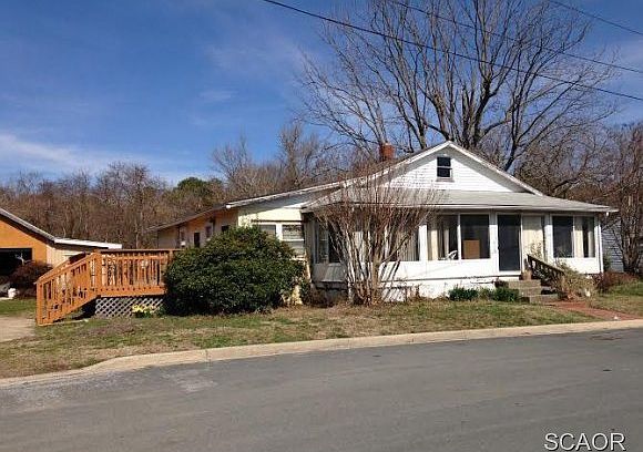 1st image of 418 Burton Ave