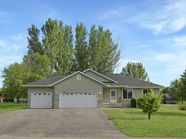 655 6th St NW, Richmond, MN 56368