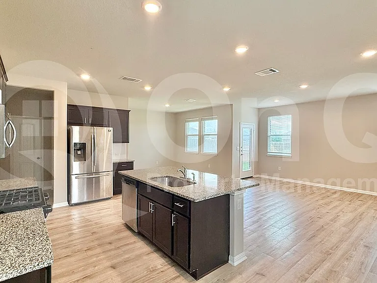 521 Otto Ave — Photo 30
