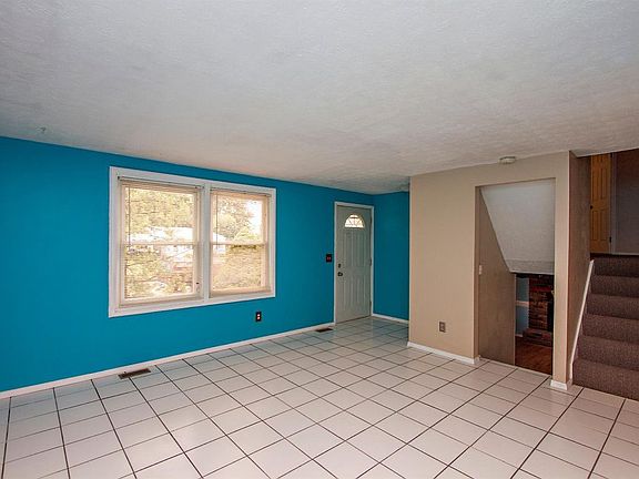 3rd image of 2869 Wilson Ave