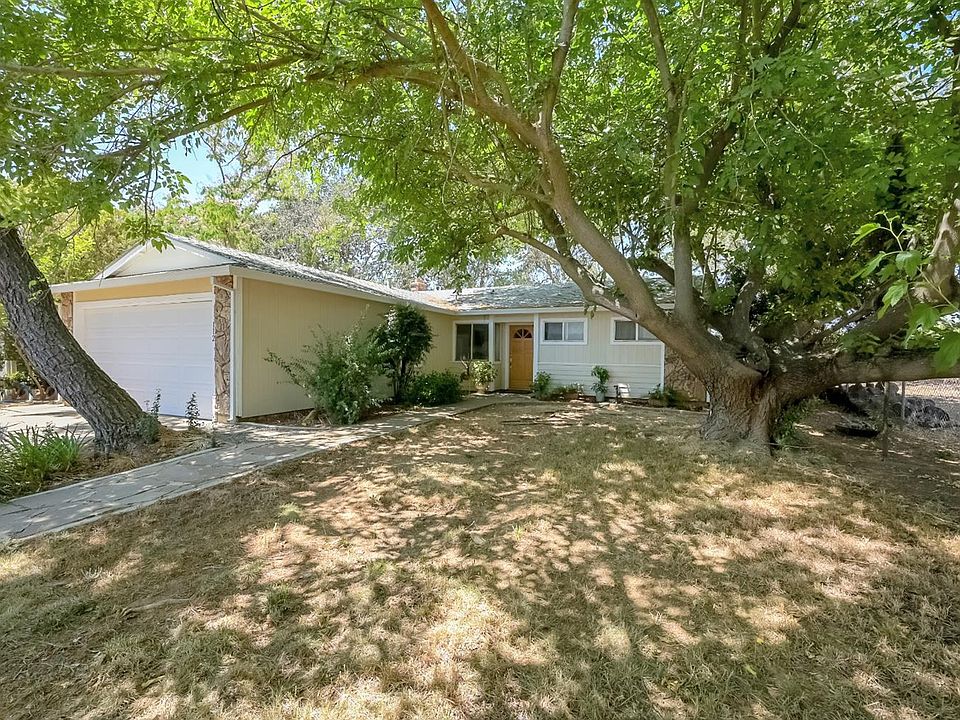 1st image of 112 Brock Dr