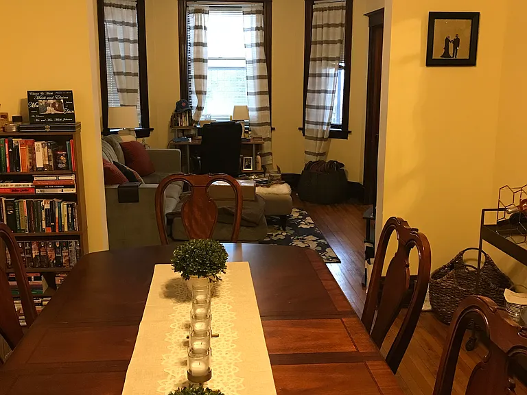 1406 W Byron St #1 — Photo 4