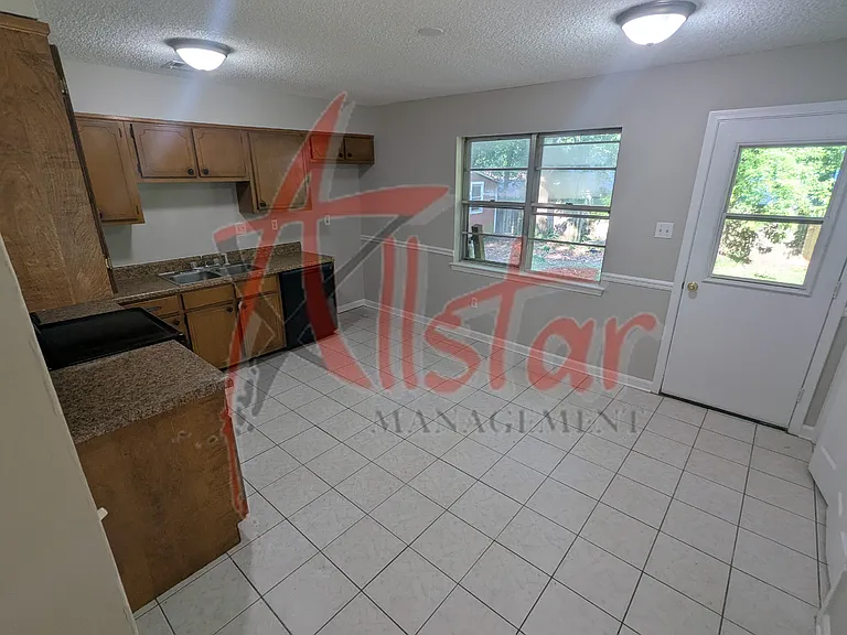 8375 Old Forge Rd — Photo 4