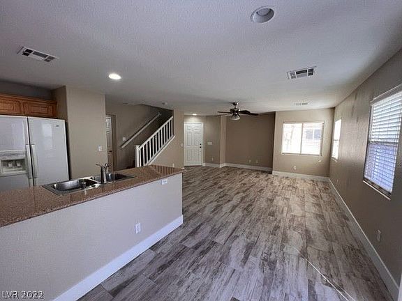3rd image of 6013 Banbury Heights Way