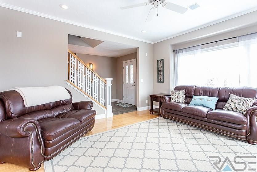 709 N Dubuque Ave, Sioux Falls, SD 57110 Zillow