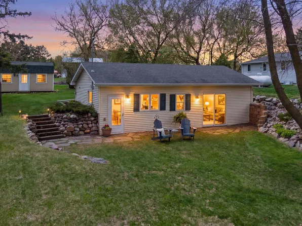 3677 Norris Ave NW, Annandale, MN 55302