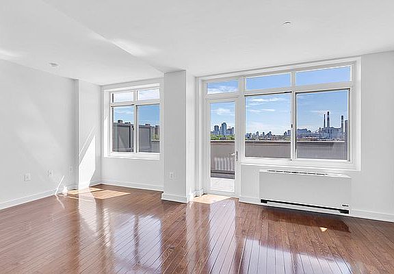 5th image of 1115 Broadway APT 3L