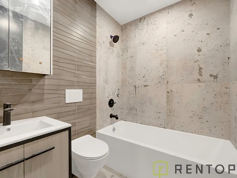475 Grand St #2B — Photo 8