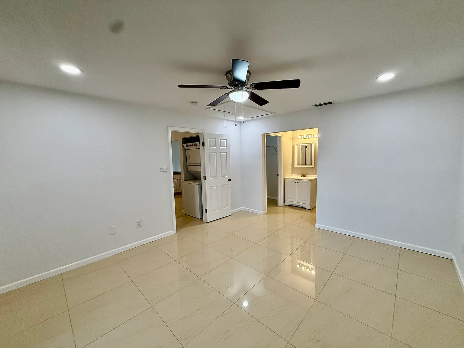 3 bed, 1200 sqft, $1,750 — Photo 4
