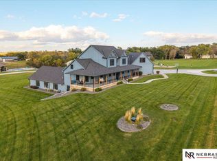 13268 Bluebird Ct, Springfield, NE 68059