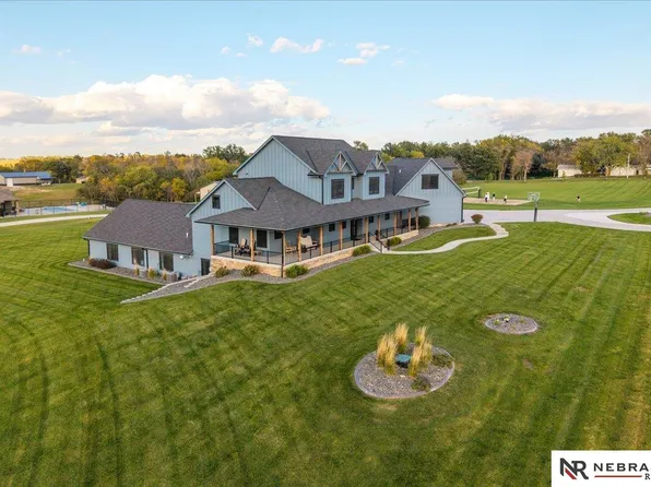 13268 Bluebird Ct, Springfield, NE 68059