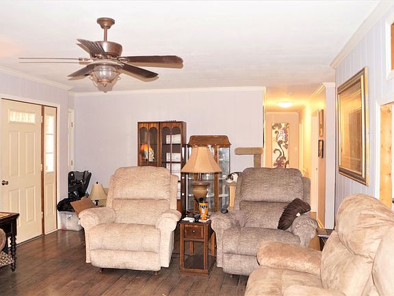 5th image of 205 Vardell Pl