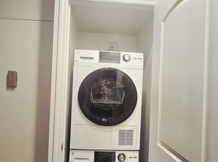 421 E 73rd St APT 4A, New York, NY 10021