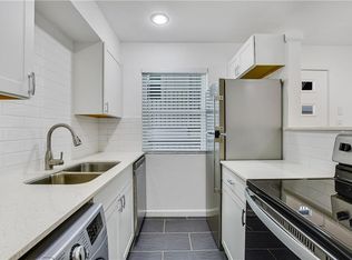 807 Blanco St APT 202, Austin, TX 78703