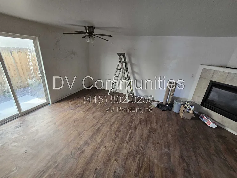 2822 SW Juniper Ave — Photo 4