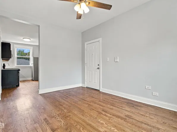 5451 S Justine St #1, Chicago, IL 60609