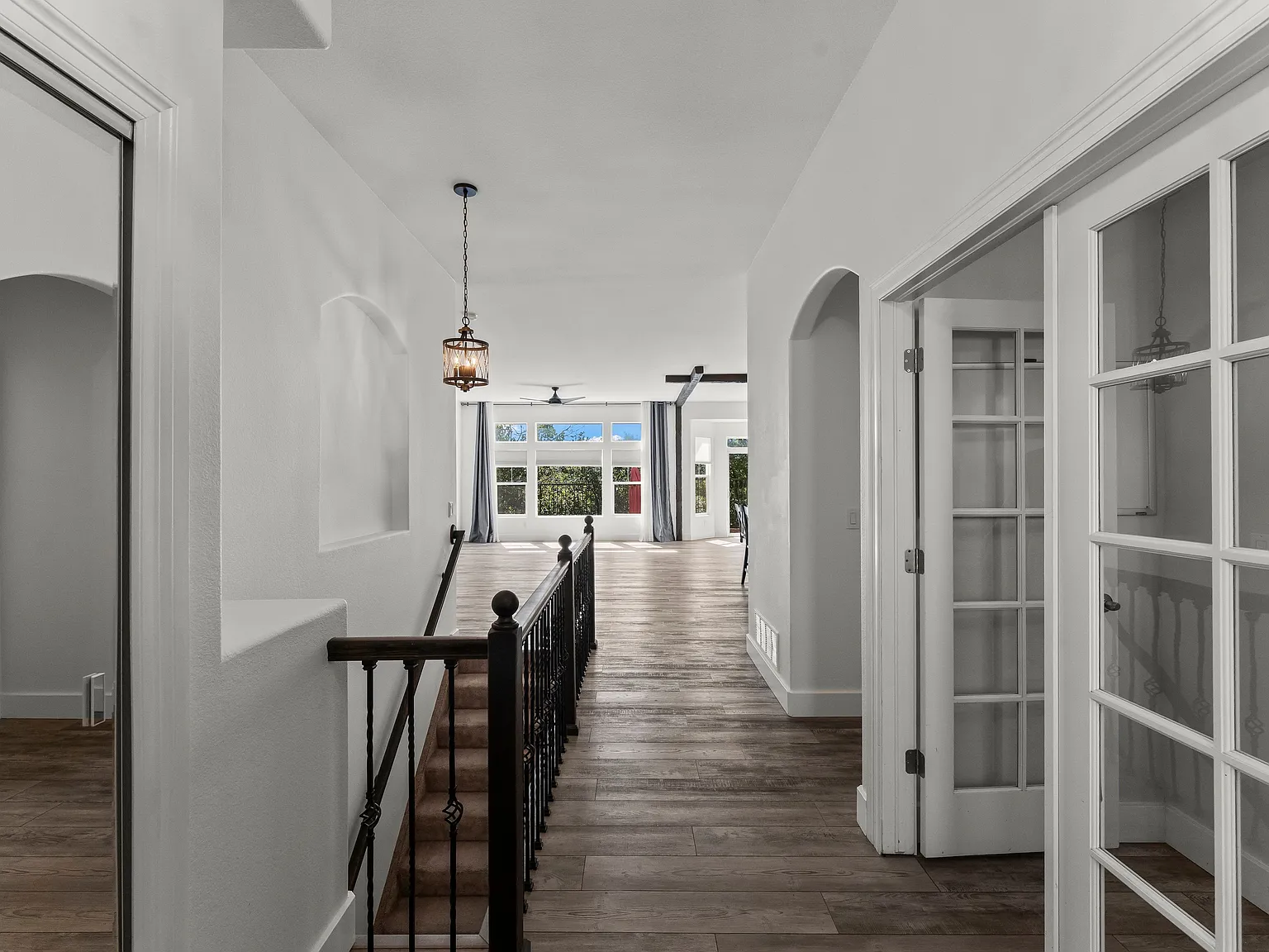 5 bed, 3474 sqft, $3,249 — Photo 3