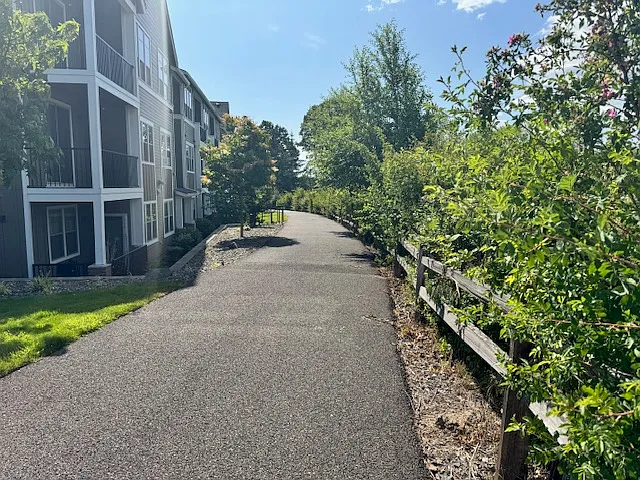 1 bed, 670 sqft, $1,549 — Photo 1