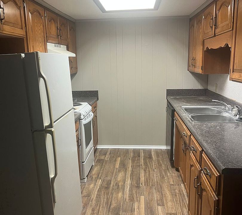 2nd image of 2603 S Waldron Rd #12