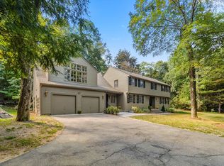 273 Singletary Ln, Framingham, MA 01702