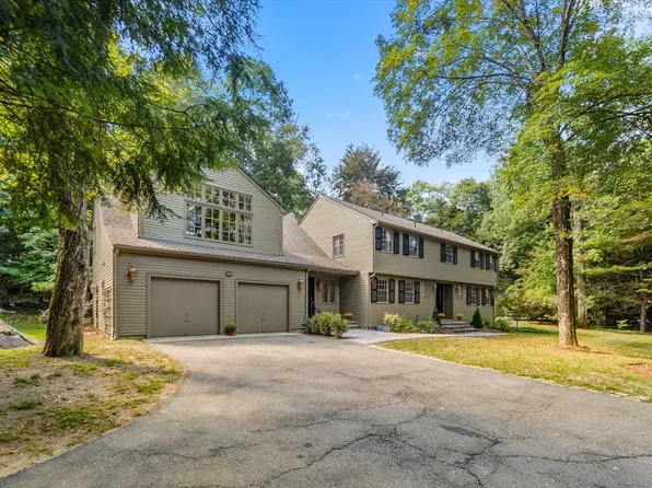 273 Singletary Ln, Framingham, MA 01702