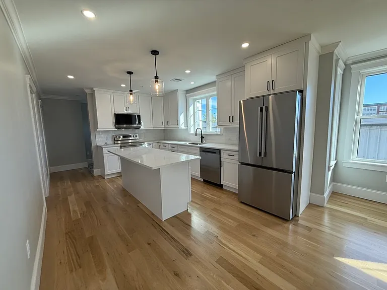 95 Grant St #2 — Photo 12