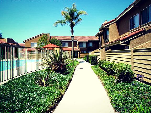 5th image of 1637 W Pacific Coast Hwy APT 2