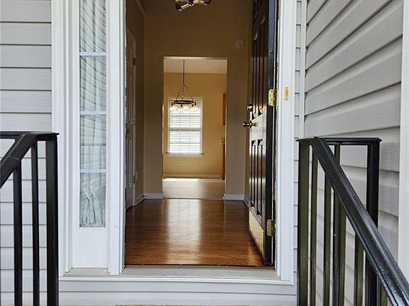 3rd image of 1025 Winding Brook Way