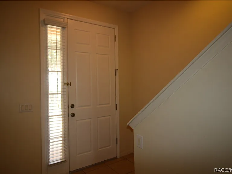 1600 W Spring Meadow Loop — Photo 4