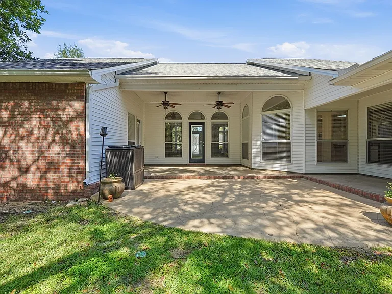1651 Northridge Rd — Photo 45