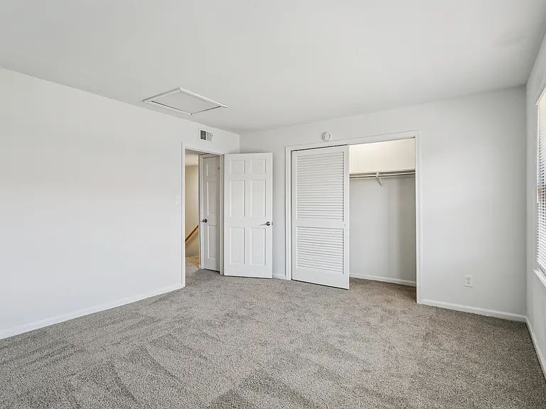 Cove Harbor Townhomes — Photo 13
