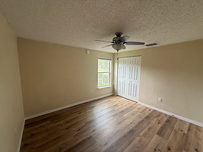356 Hammock Dr — Photo 6