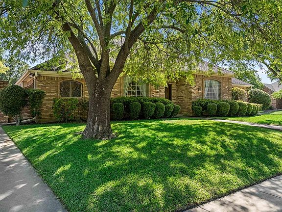 3rd image of 3741 Oak Cove Ln