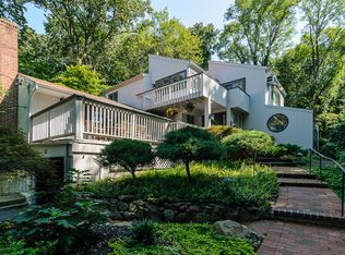 33 Bayside Ave, Port Washington, NY 11050