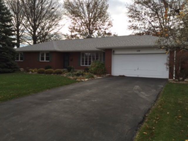 1st image of 129 Woodcliff Dr
